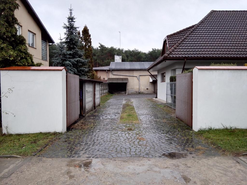 Pokoje Goscinne Sonia Tuszyn Exterior foto